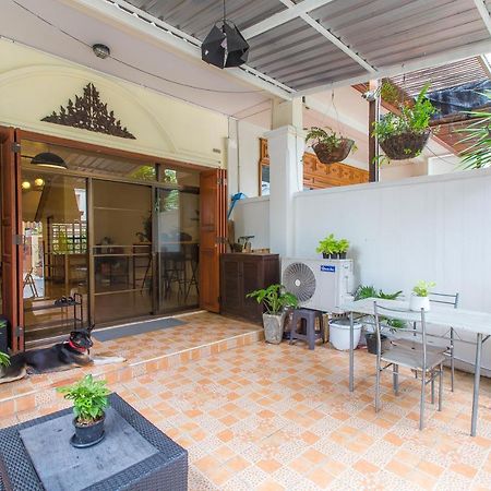 The Little Siri Hotel Chiang Mai Bagian luar foto