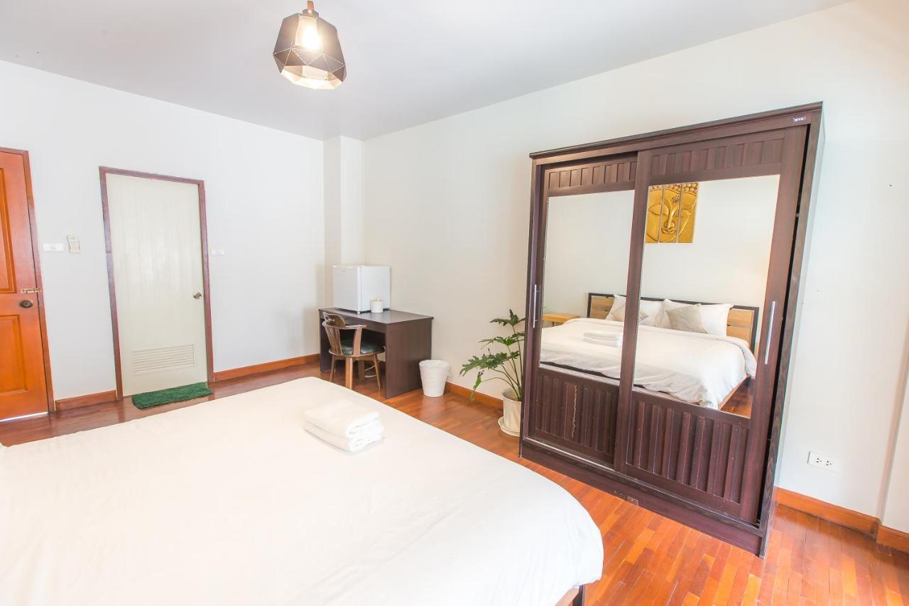 The Little Siri Hotel Chiang Mai Bagian luar foto