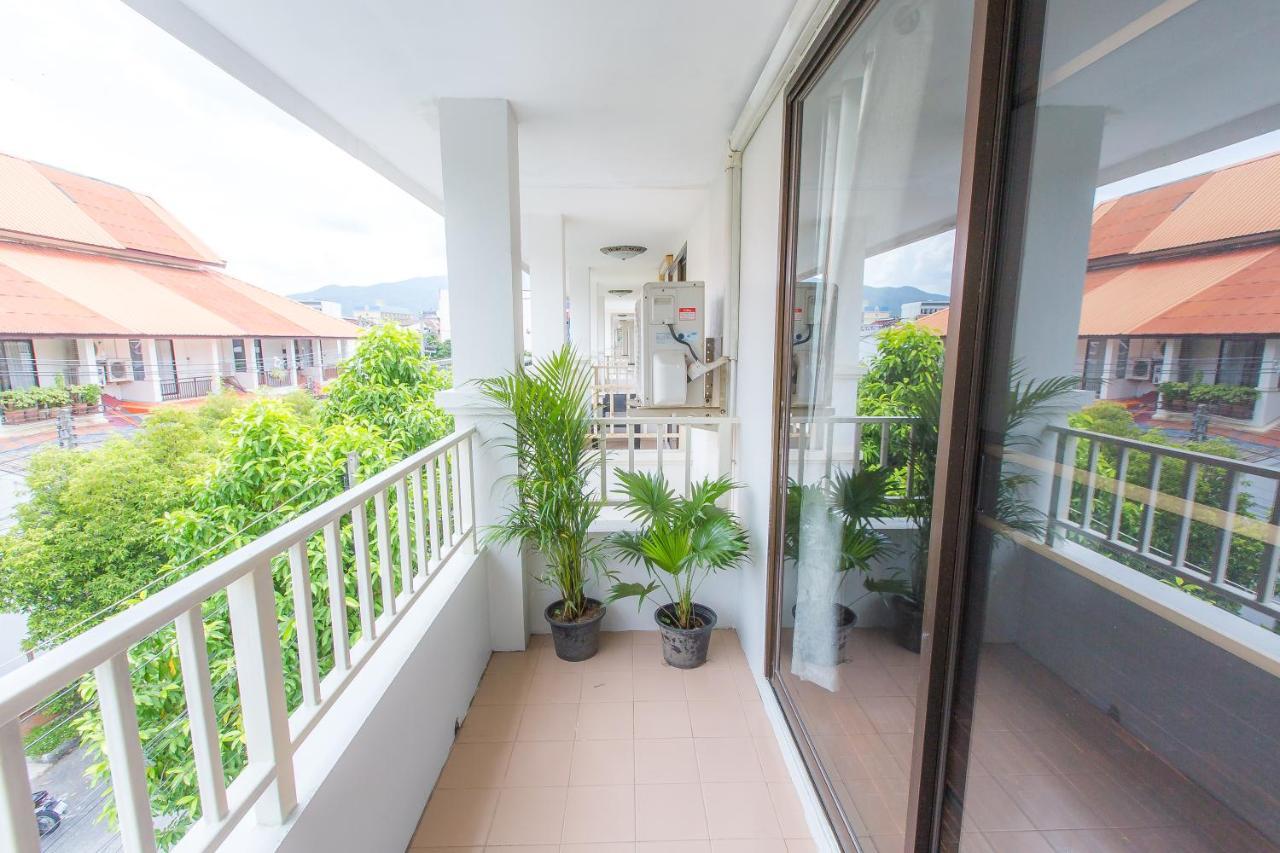 The Little Siri Hotel Chiang Mai Bagian luar foto
