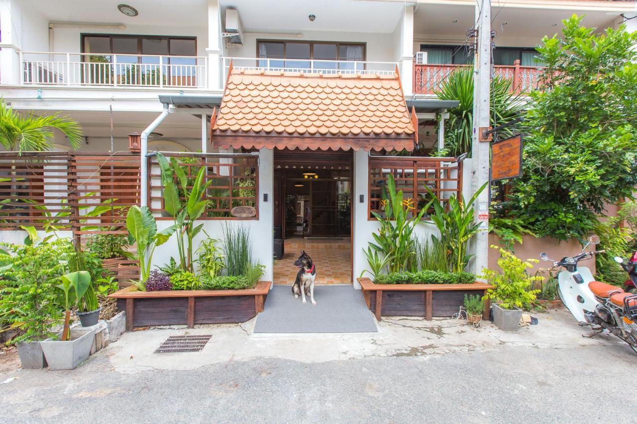 The Little Siri Hotel Chiang Mai Bagian luar foto
