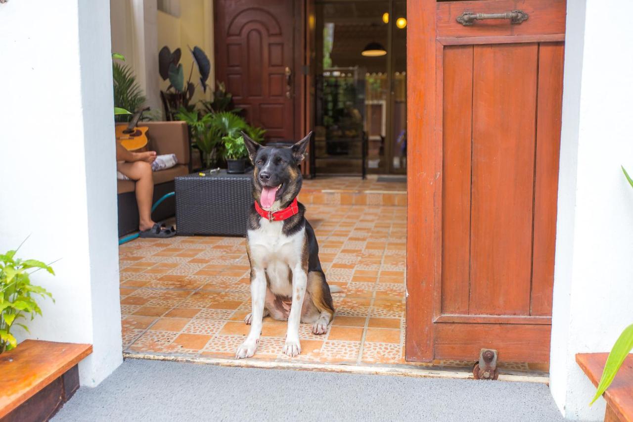 The Little Siri Hotel Chiang Mai Bagian luar foto