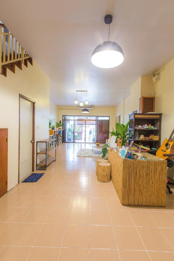 The Little Siri Hotel Chiang Mai Bagian luar foto