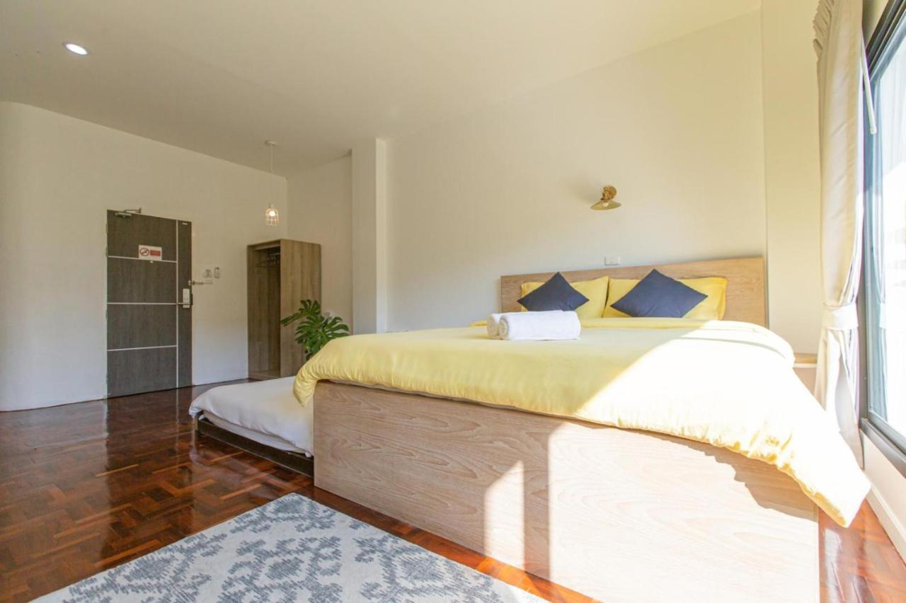The Little Siri Hotel Chiang Mai Bagian luar foto